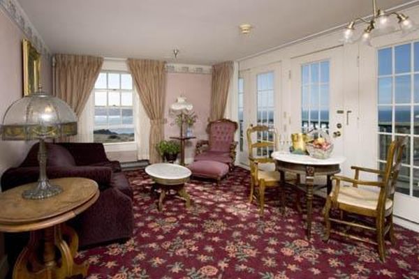 Mendocino Hotel and Garden Suites Mendocino
